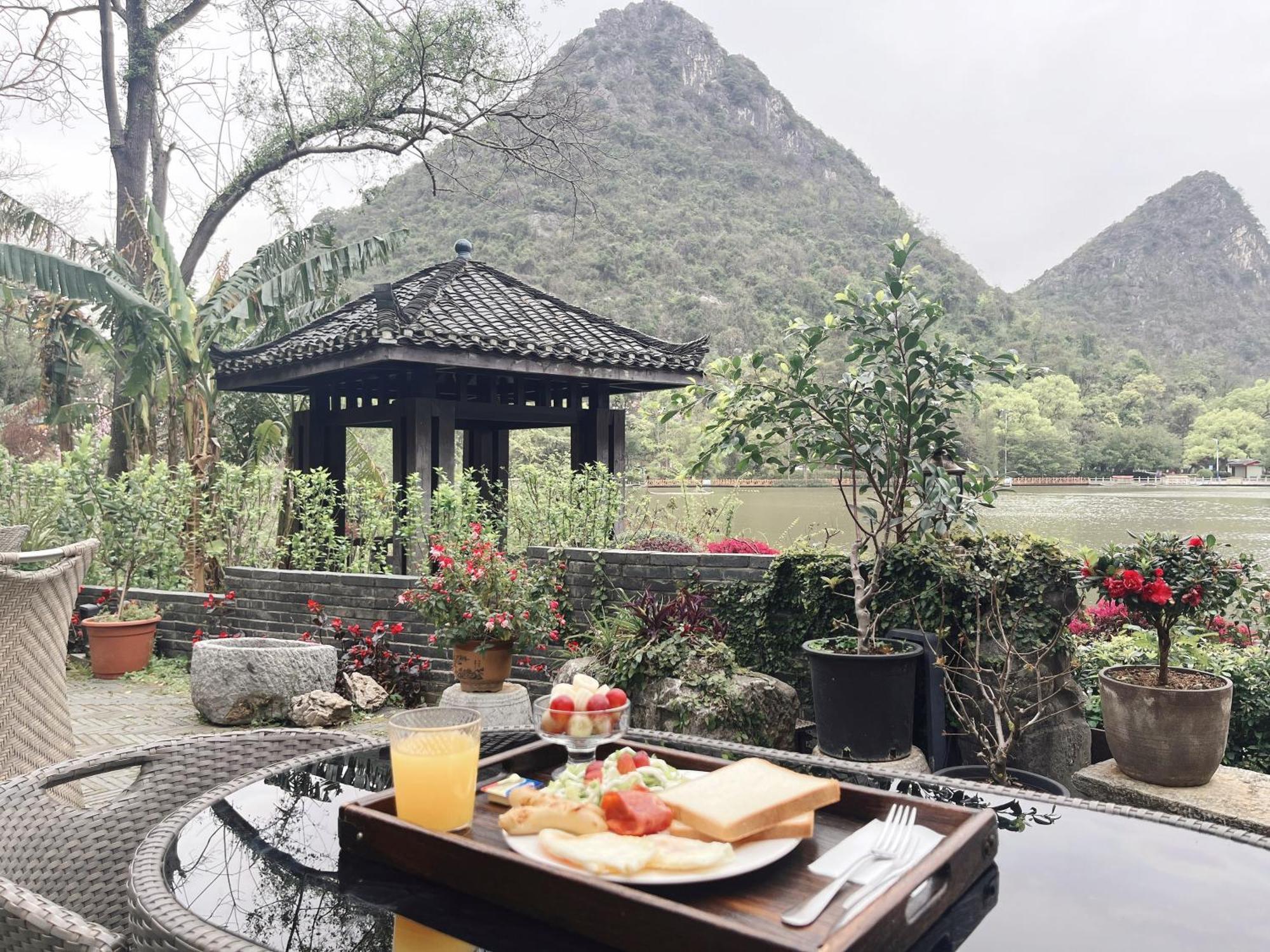 Guilin Heshe Lakeside Resort-Free Pick Up Service Stay Two Nights Ngoại thất bức ảnh